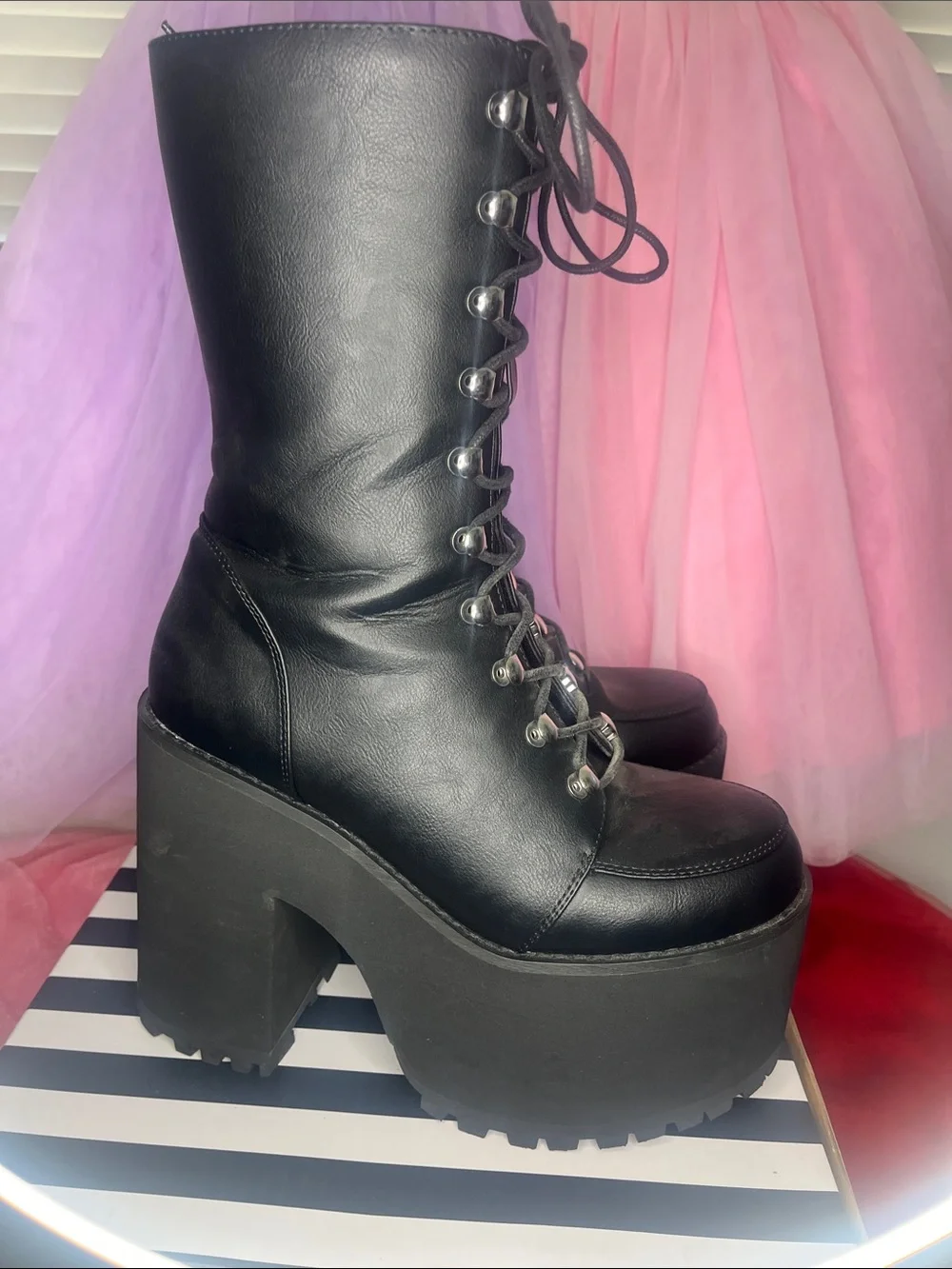 YRU Black Lace-Up Platform Boots for Women
